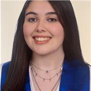 Doy clases particulares de matemáticas, pero también puedo impartir otras asignaturas como Lengua o Inglés